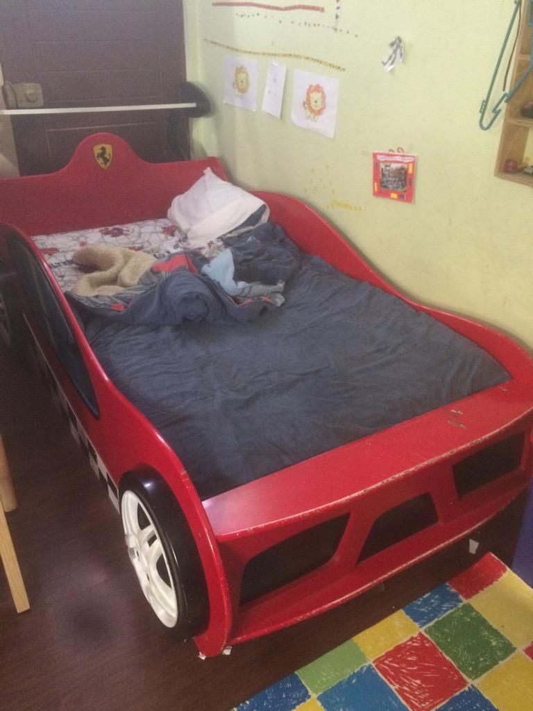 Cama Carro Ferrari