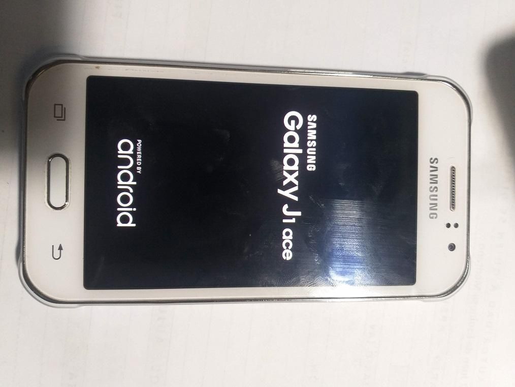 Samsung Galaxy J1 Ace, liberado todo operador, excelente