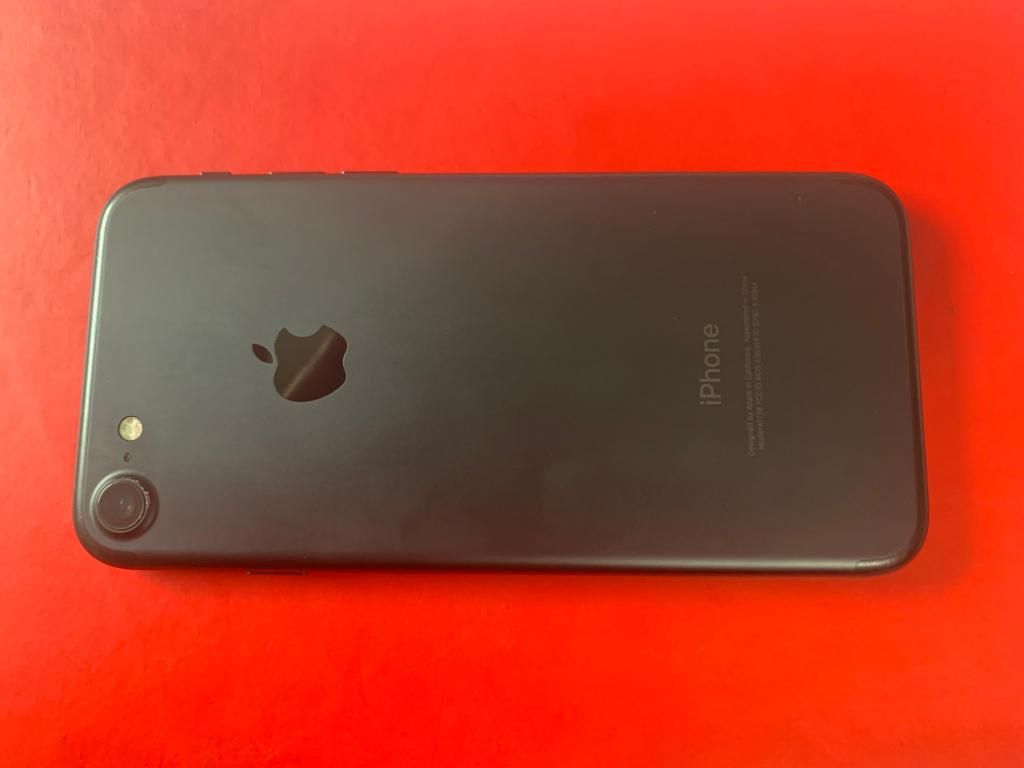 IPhone 7 a 780 soles Liberado