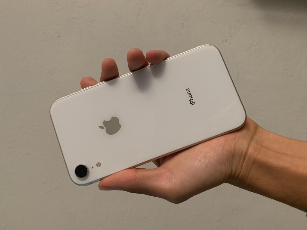 IPhone XR por motivo de viaje urgente