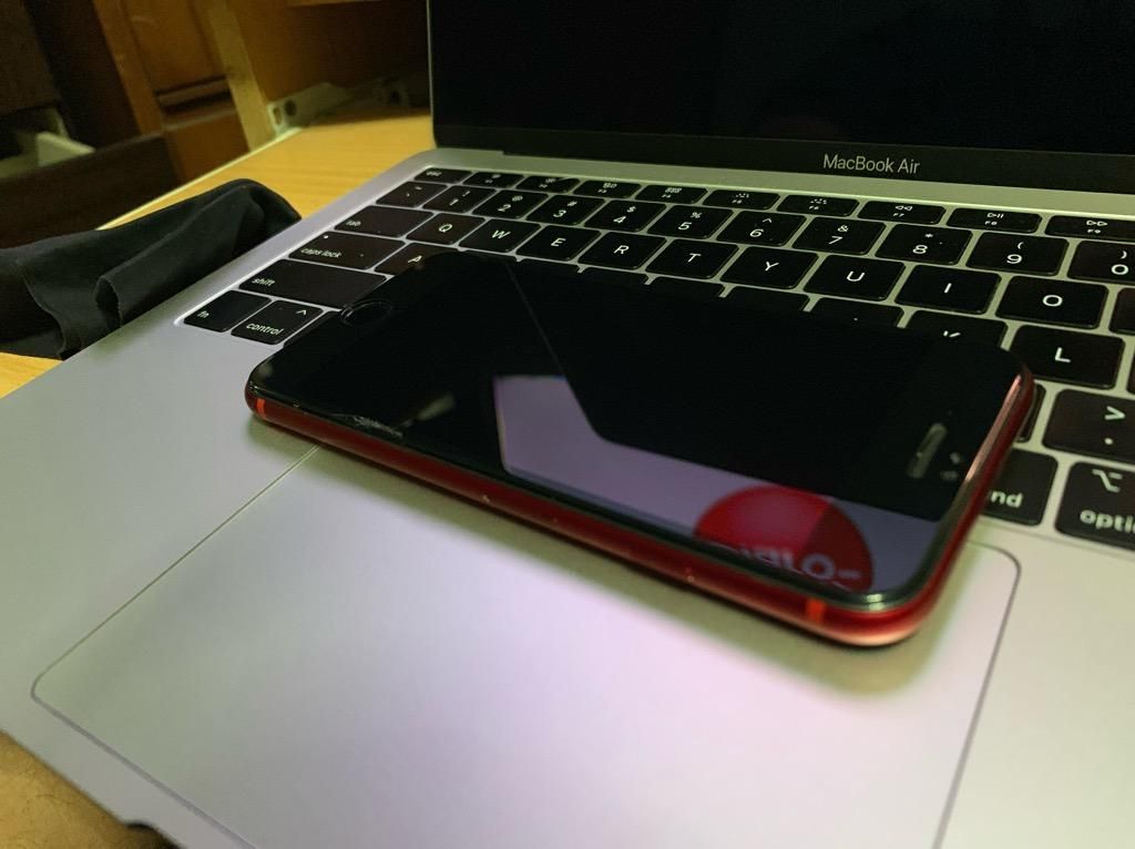 IPhone  gb red