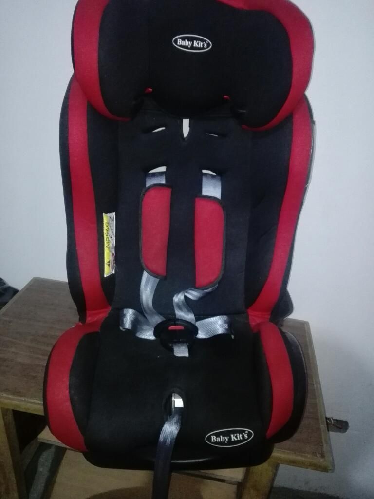 Silla de Bebe para Auto Casi Nueva