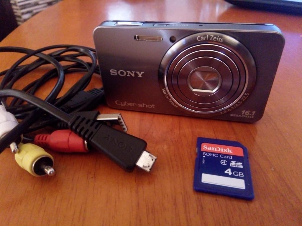 Camara Digital Sony Cybershot DSC-W570 de 16.1 Megapixels