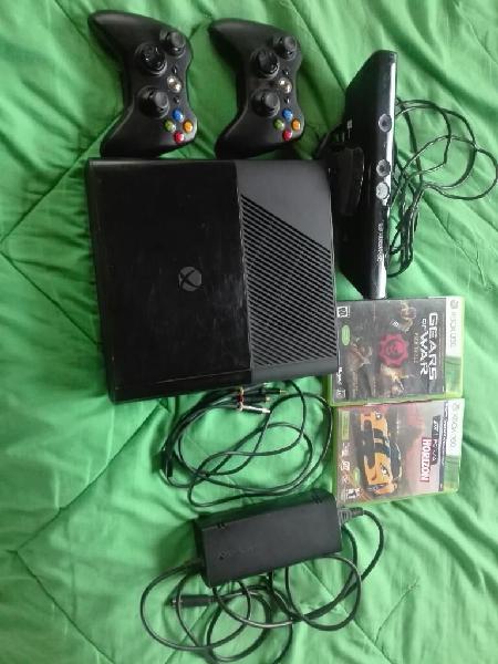 Consola Xbox360 con Todos Sus Accesorios