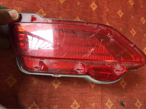 Faro Posterior Izquierdo De Parachoque Toyota Rav4 2015-2016