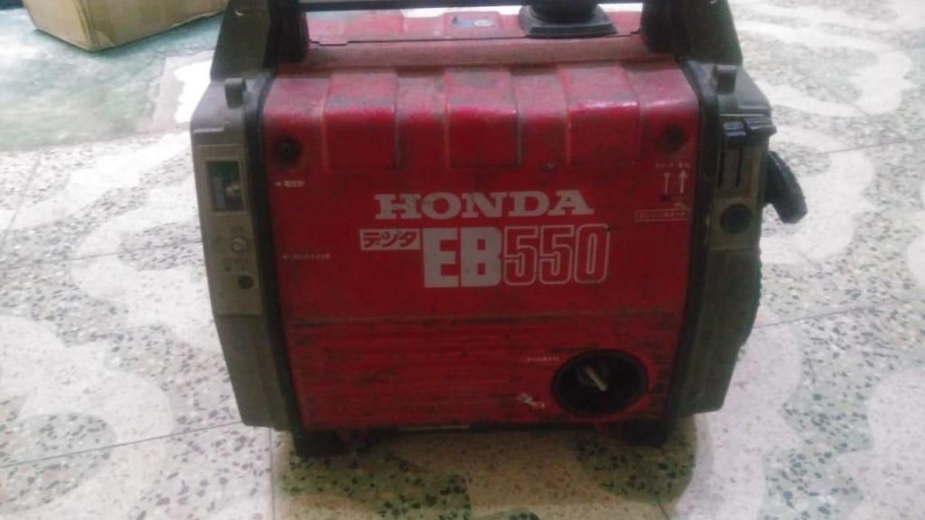 Generador Eléctrico marca Honda EB550