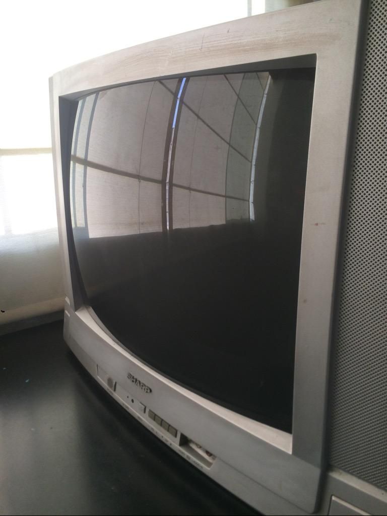 Televisor Sharp