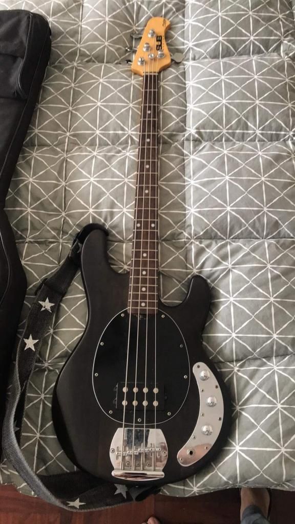 Bajo eléctrico Sterling by Musicman SubSeries