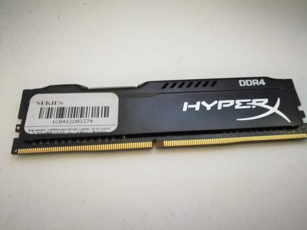 MEMORIA RAM DDR CL15 – 8GB