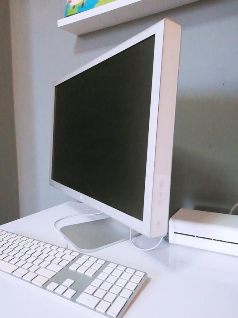 Pantana Apple Cinema Display Y Teclado