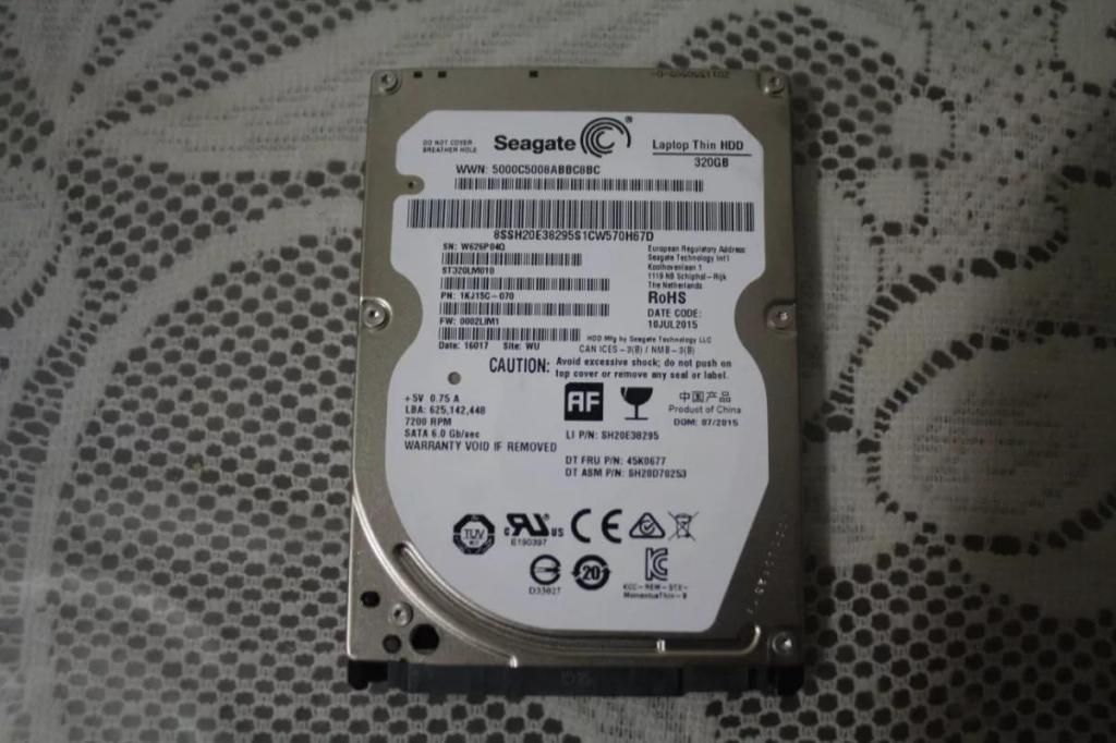 disco duro para laptop de 320GB sata