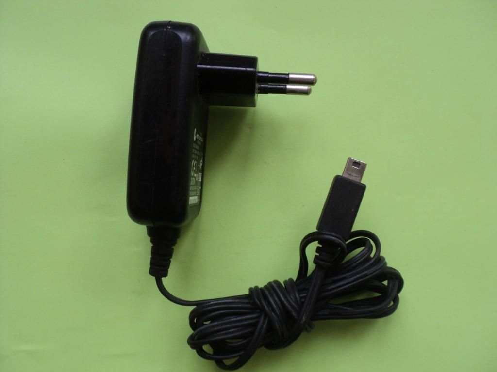 Cargador Celular MOTOROLA Conector Mini USB B DELIVERY