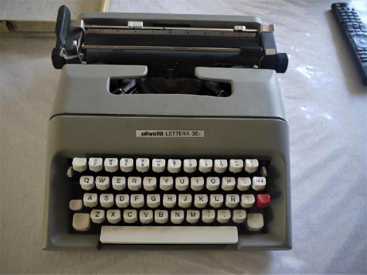 Maquina de Escribir Olivetti Lettera