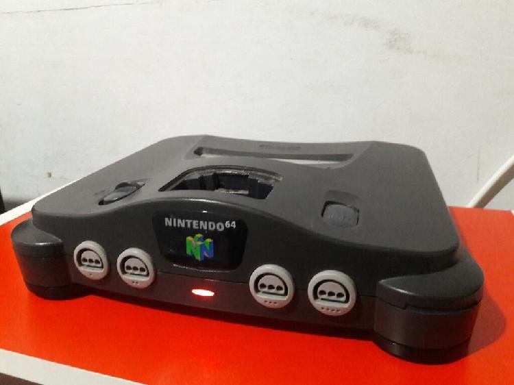 Nintendo 64 (Solo Consola con Detalle)
