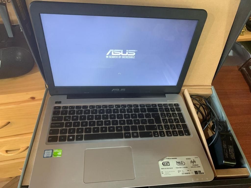 Laptop Marca Asus 7Meses de Uso
