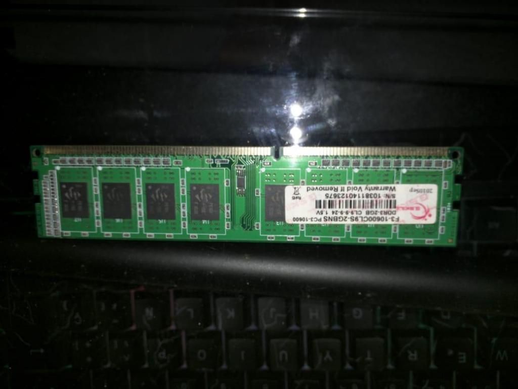 Memoria Ram Ddr3 de 1 GB marca Adata