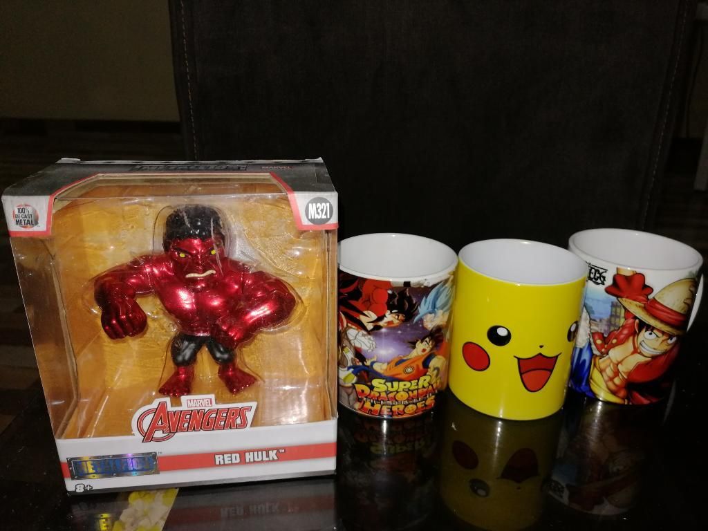 Red Hulk Y Tazas