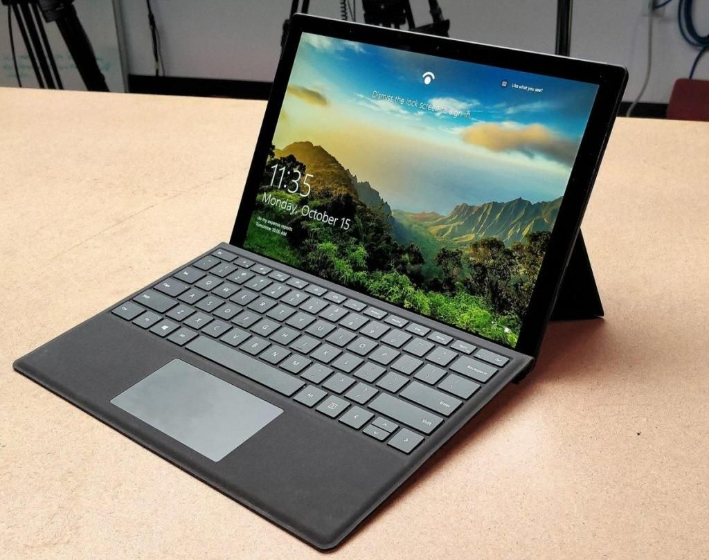 Surface Pro 6 (impecable) - Modelo 