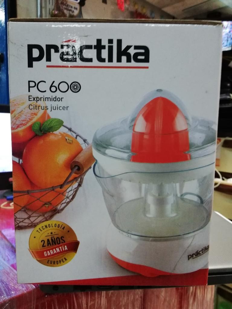Exprimidor de Citricos Practika Pc600