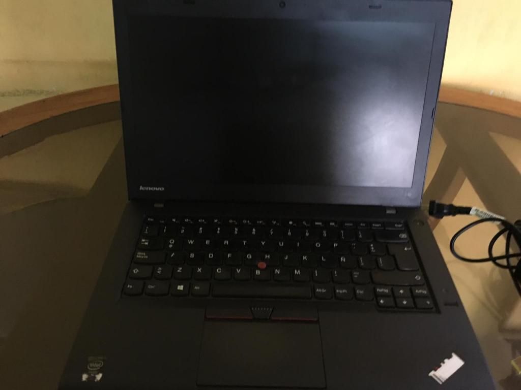 Laptop LENOVO T-450