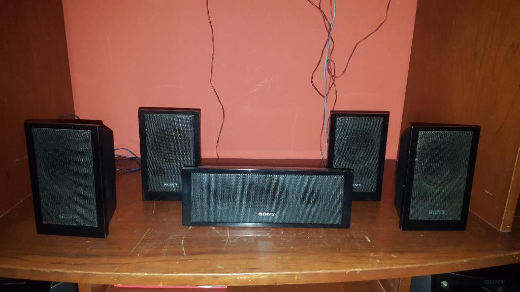 Parlantes Sony