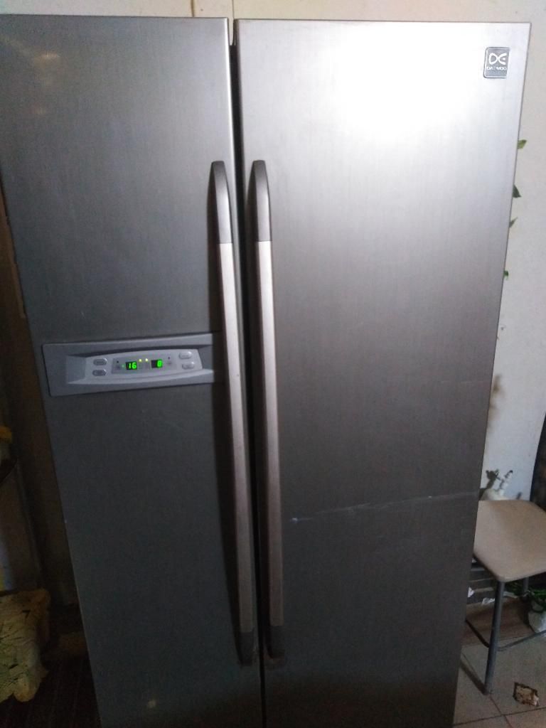 Refrigeradora Dos Puertas Daewo