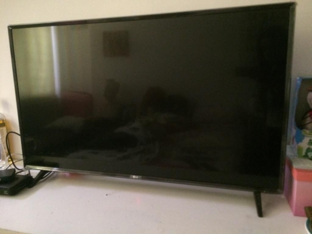 TV LG SMART 43"