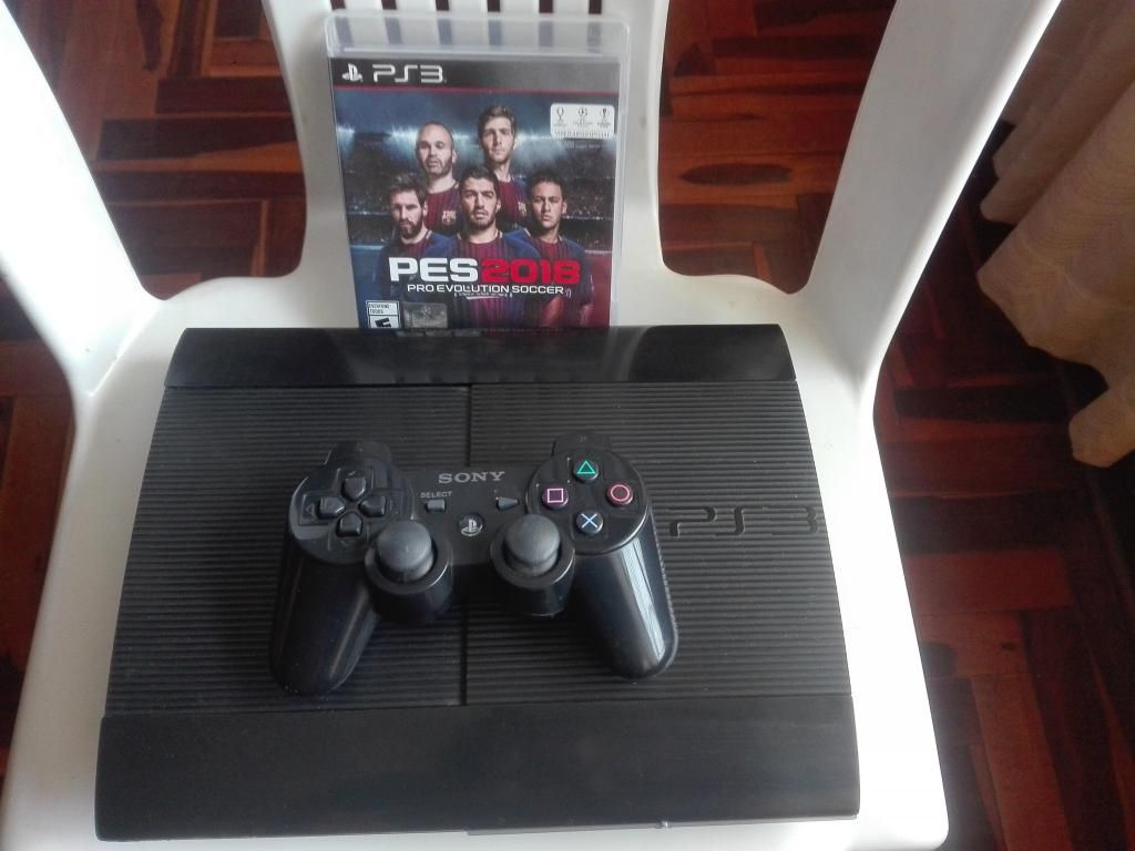 Vendo PS3 Slim 250 Gigas Cel: 