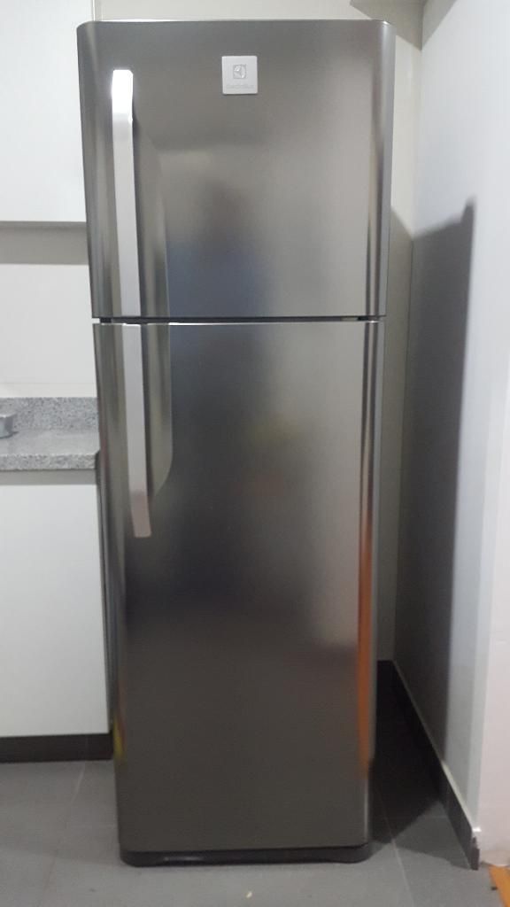 Refrigerador Electrolux Casi Nuevo 2 Pue