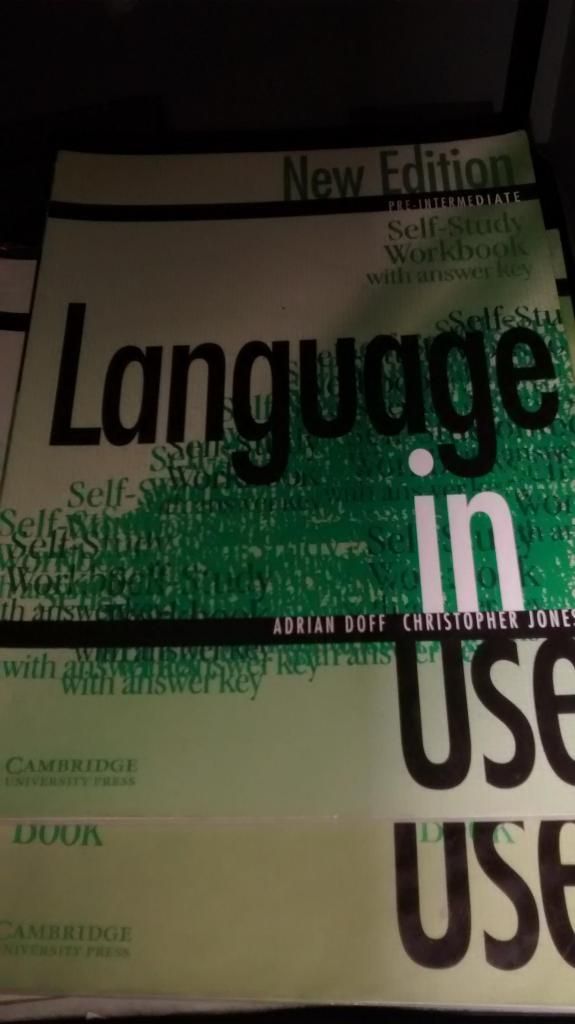 libros de instituto de ingles Language in use book and