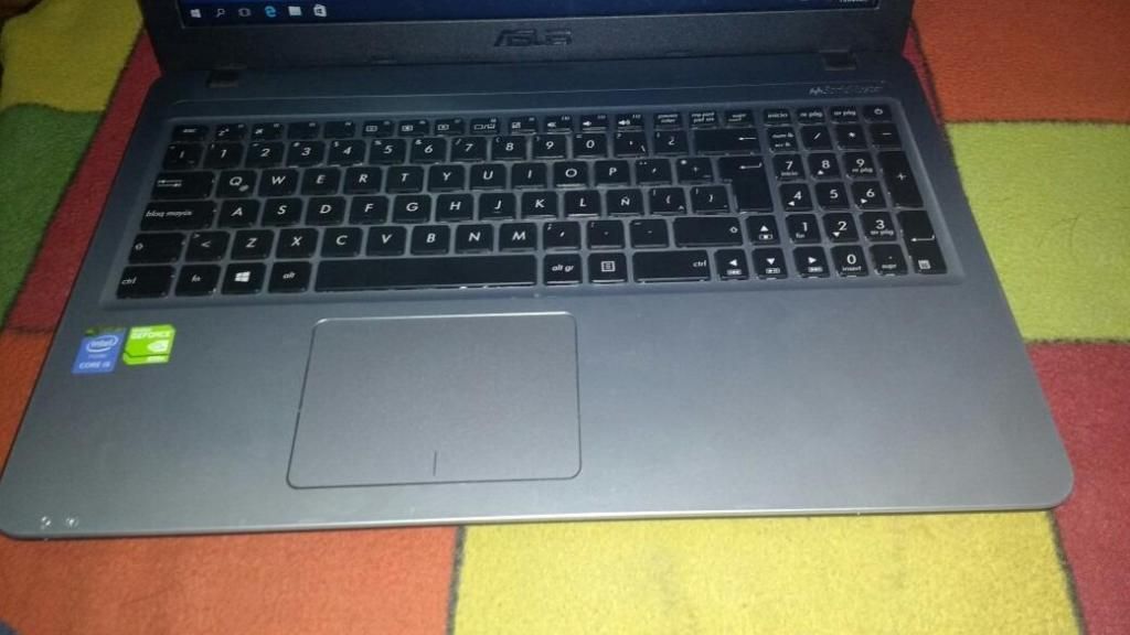 Laptop Asus Core I5 Con Graficos Nvidia