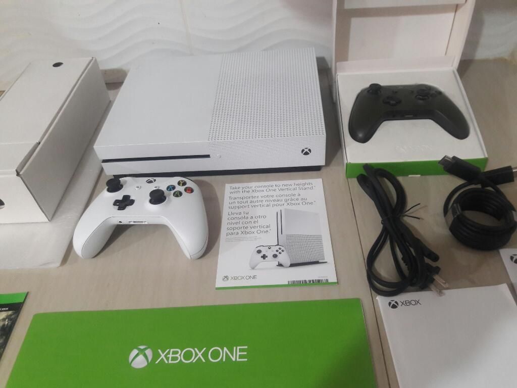 Xbox One S 1tb 4k con 28 Juegos Original