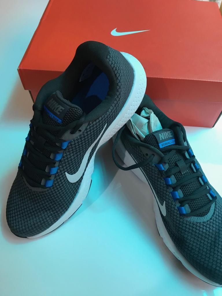 Zapatillas Nike Runner 100% Nuevas (Talla 42.5)
