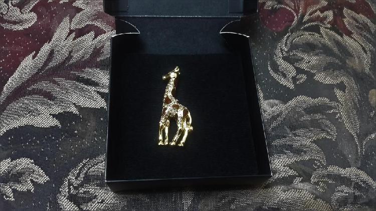 PIN JIRAFA UNIQUE