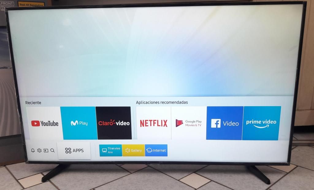 Se Vende Televisor nuevo marca Samsung smart TV, modelo