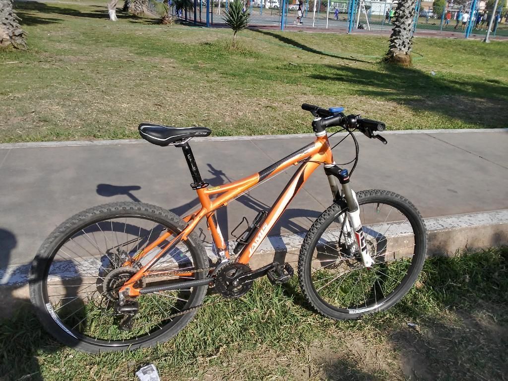 Bicicleta Montañera Jamis 26er