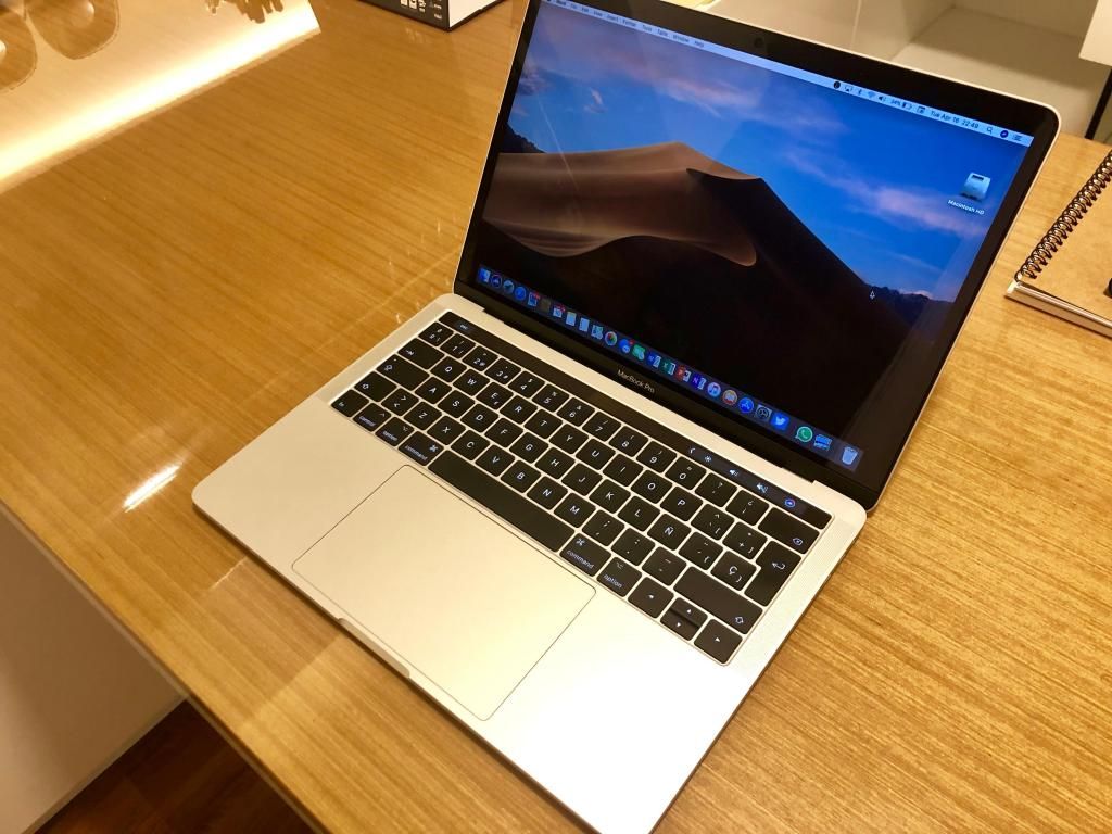 MacBook Pro 13" Touch Bar - 3.1GHz - 256GB - 8GB ()
