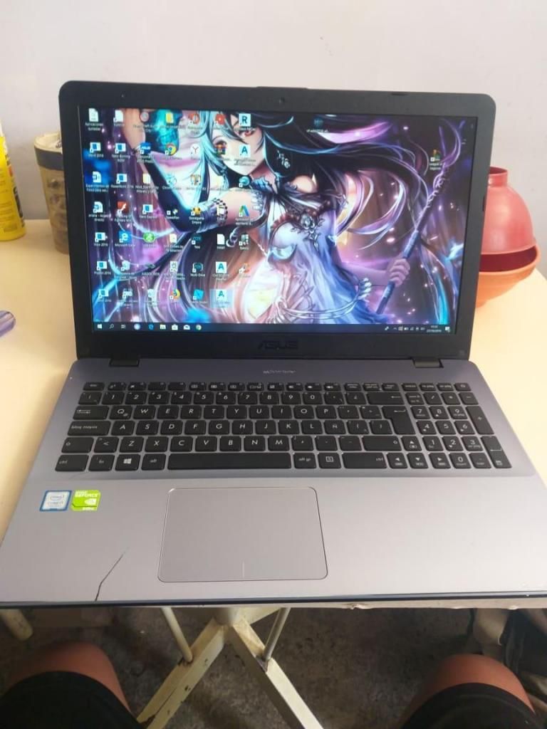 laptop ASUS corei7 7th Gen