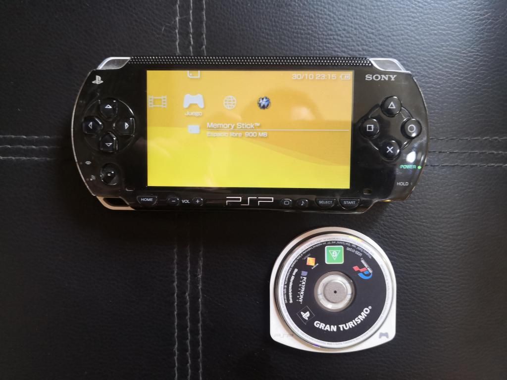 Play Station Portatil PSP Sony  usado sin cargador