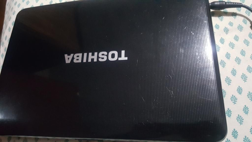 Laptop Toshiba Core I3 4gbram Dd500gb