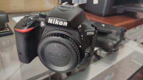 Cámara Nikon D5500 + Battery Grip