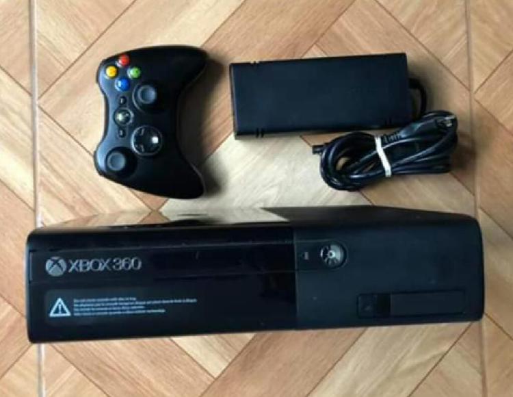 Xbox 360 de 250gb en Excelente Estado