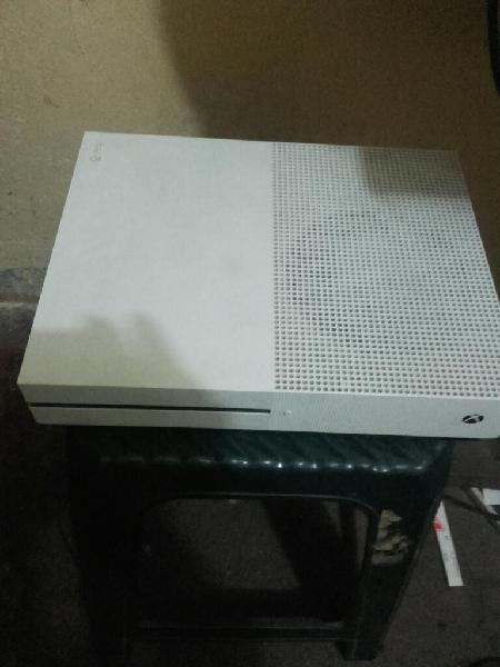 Xbox One Slim 2 Terabytes Blanca