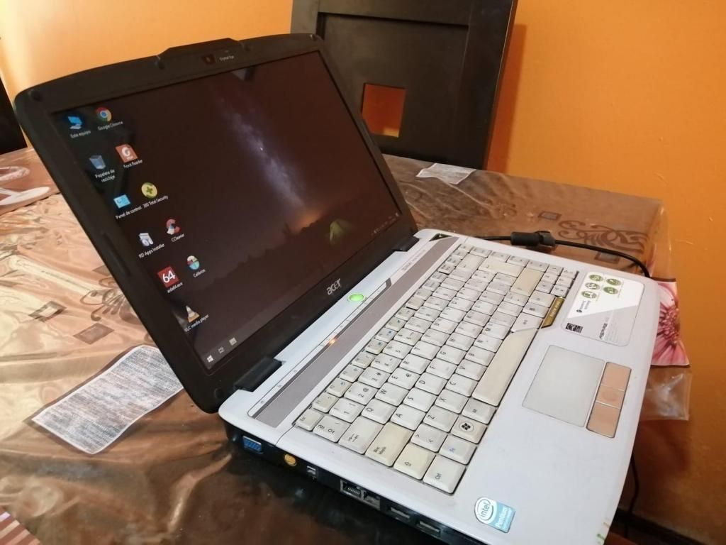 Laptop acer aspire dual core win 10 3gb ram