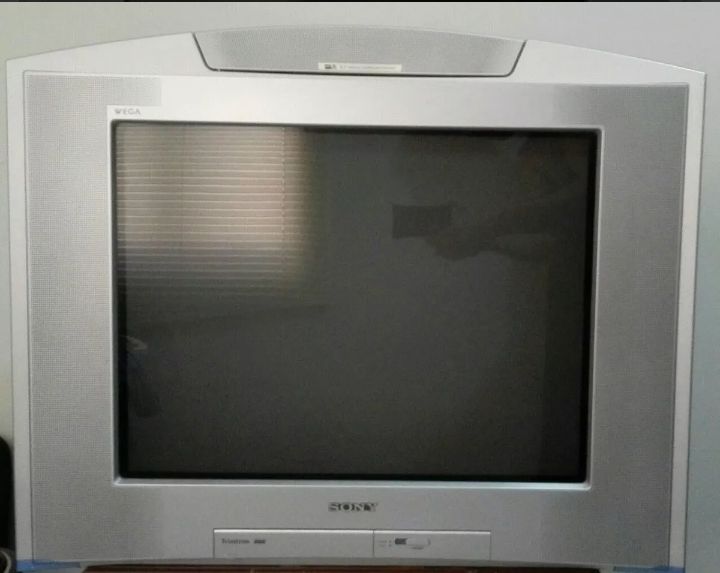 TELEVISOR SONY WEGA DE 21 PULGADAS