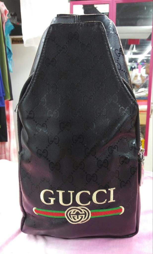 Mochila Gucci Original Nueva Color Negra