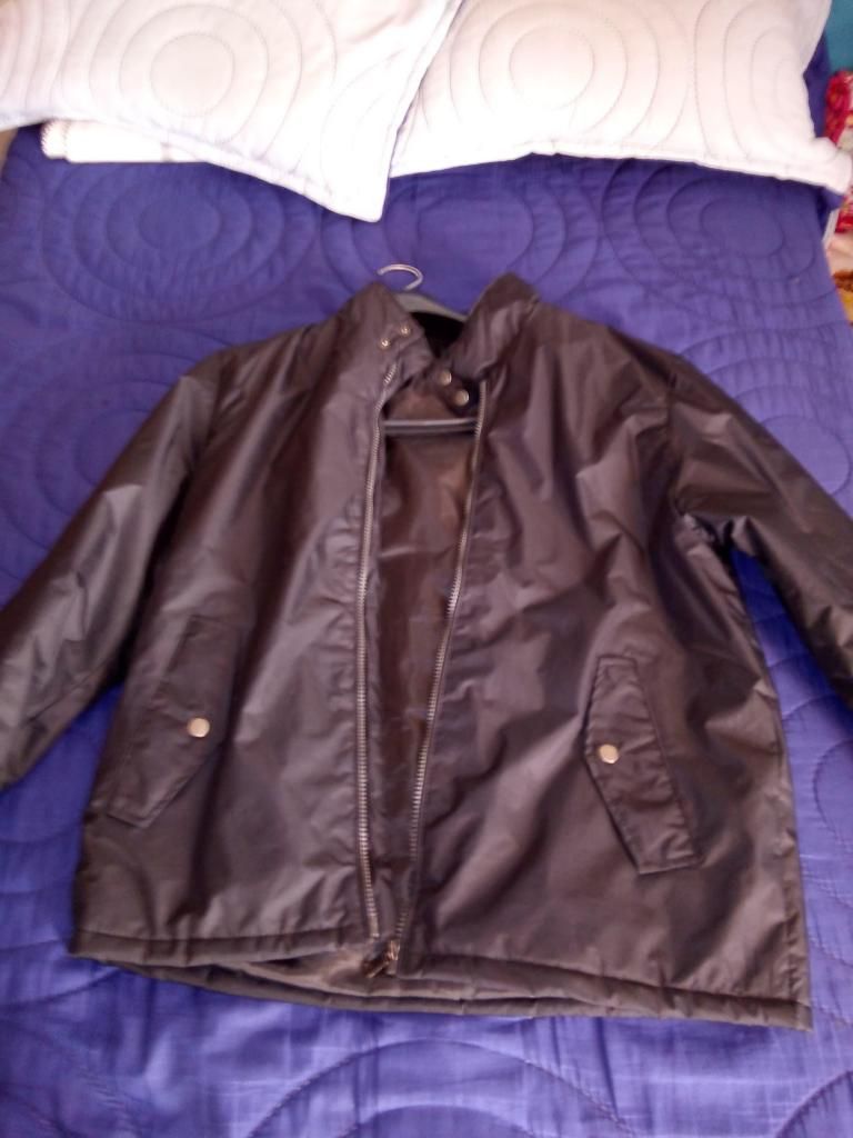Casaca Negra Impermeable M