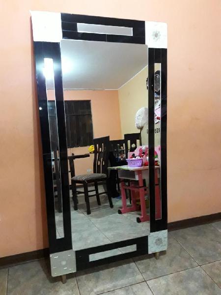 Espejo Grande