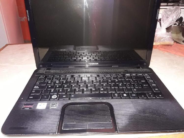 Laptop Toshiba Pequeño Detalle
