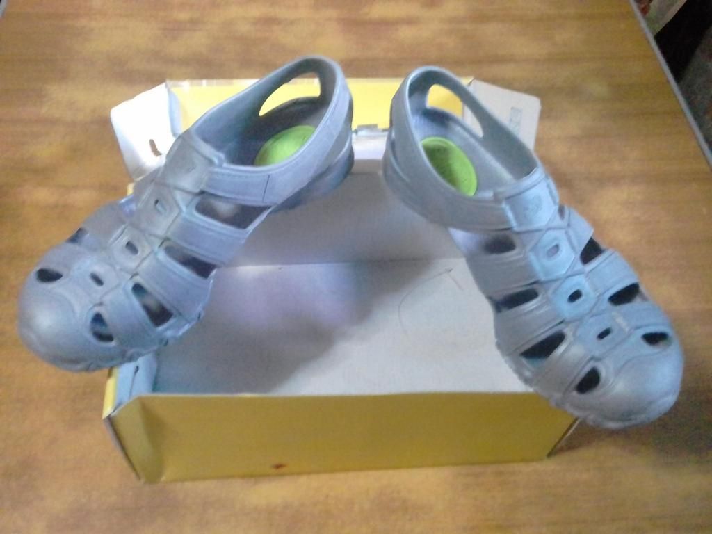 Zapatillas Skechers, talla 39 S/.100